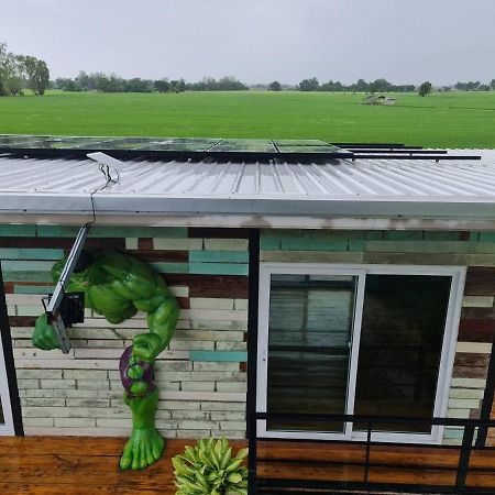Solarcell Private Homestay - โซล่าเซลล์ไพรเวทโฮมสเตย์ Uthai Thani Exterior foto