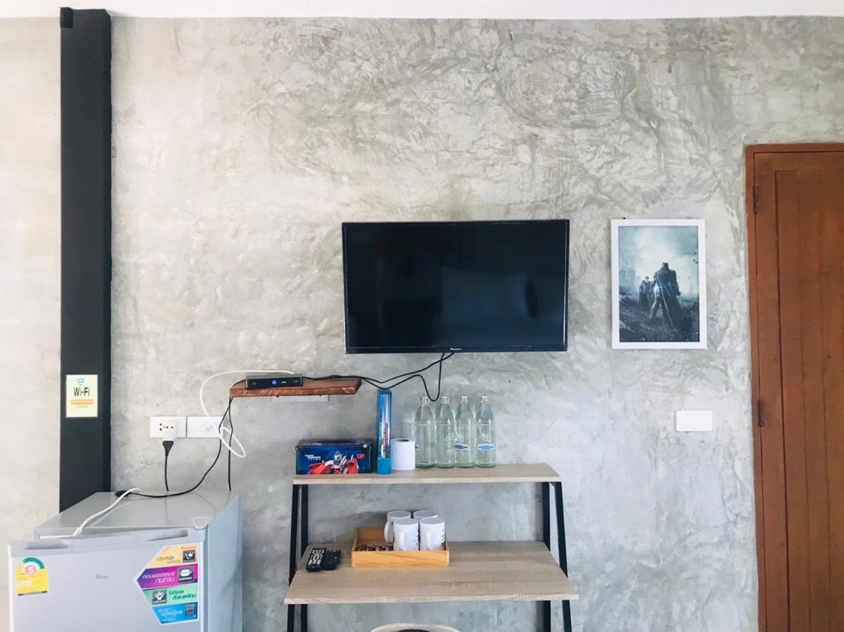 Solarcell Private Homestay - โซล่าเซลล์ไพรเวทโฮมสเตย์ Uthai Thani Exterior foto