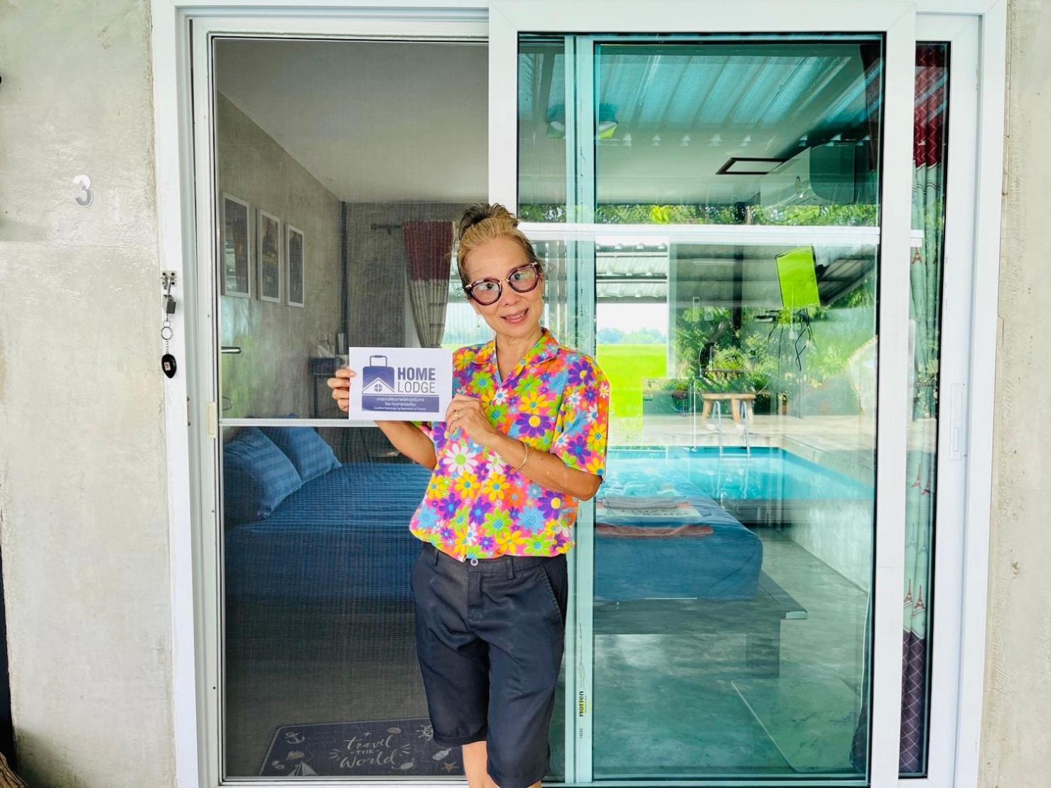 Solarcell Private Homestay - โซล่าเซลล์ไพรเวทโฮมสเตย์ Uthai Thani Exterior foto